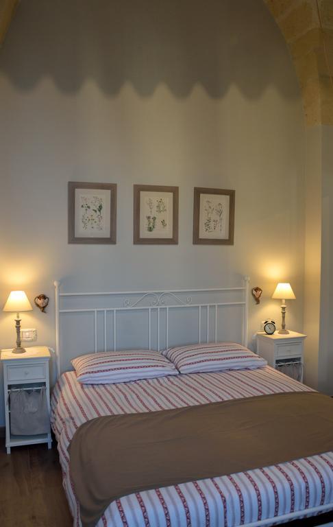 La Casa Di Alessio Bed and Breakfast Lecce Exteriör bild