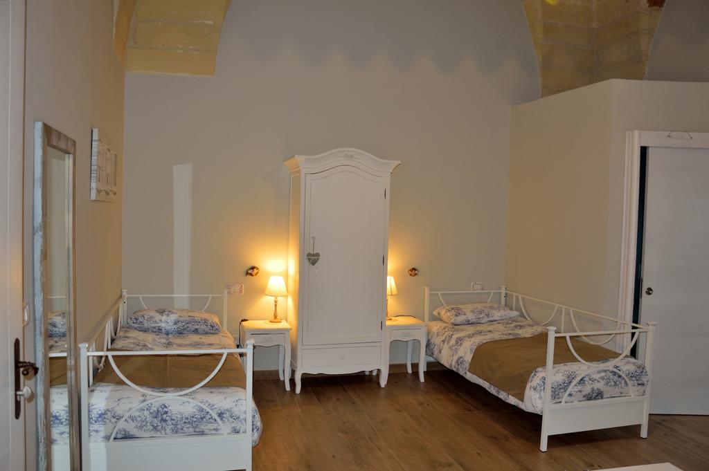 La Casa Di Alessio Bed and Breakfast Lecce Exteriör bild